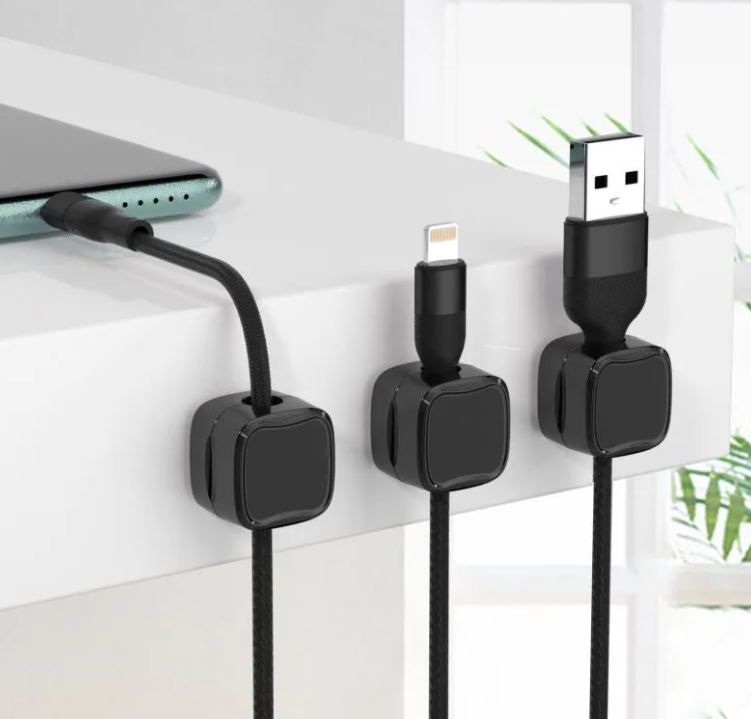 MAGNETIC CABLE ORGANIZER NOVORA.png__PID:6820fb70-e475-456e-b8fa-3d8ce99257a2